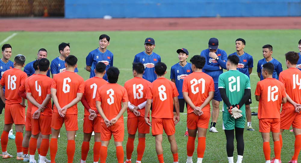 Danh sách đội tuyển Việt Nam: Hoàng Hên, Văn Hậu góp mặt